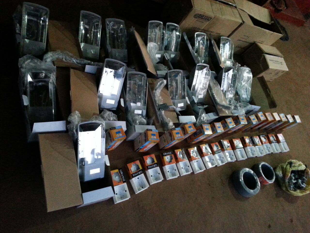 Street lights (4) Street lights (4)